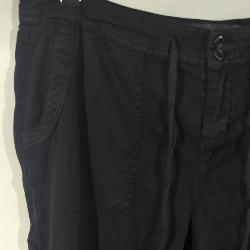 Torrid Charcoal Drawstring Capris - Picture 4 of 8